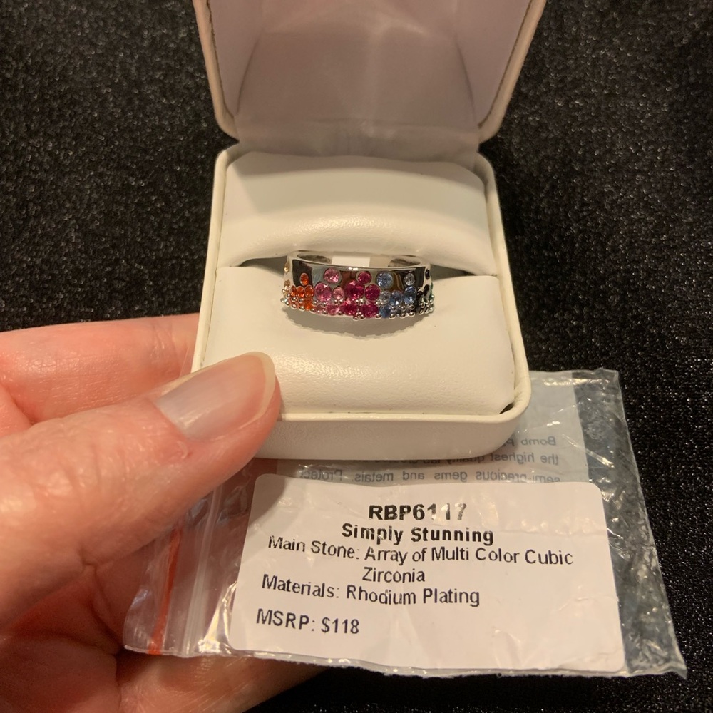 BP size 8 “Simply Stunning” ring